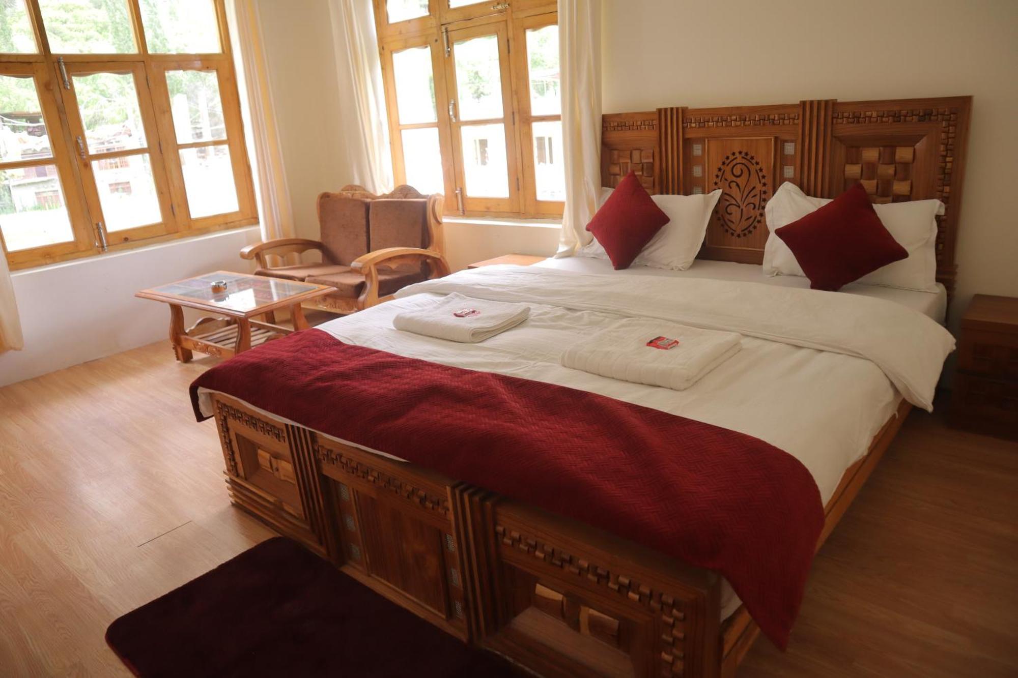 Hotel Duktuk Turtok Zewnętrze zdjęcie